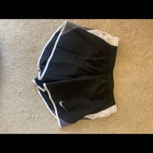Like New women’s Nike shorts size XS